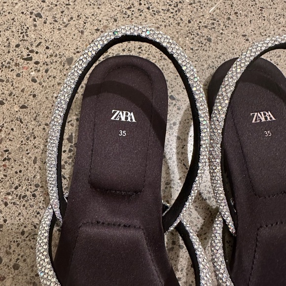 Zara Embellished Sandal - Picture 4 of 4